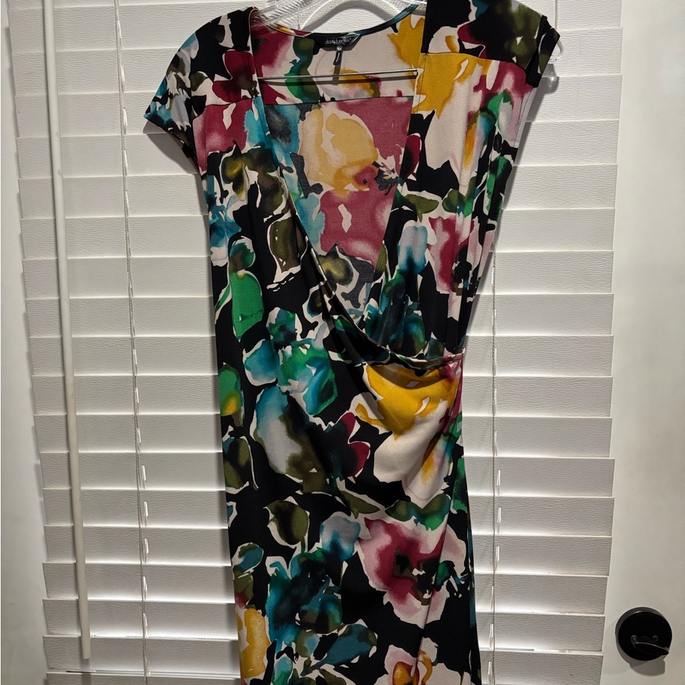 Daisy Fuentes Asymmetrical Dress with Bold Floral Design - Picture 3 of 6